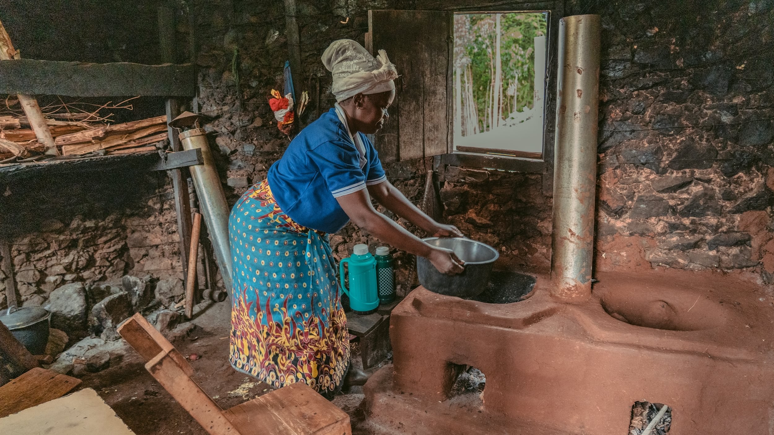 https://d1l97138avwug7.cloudfront.net/Carols-energy-saving-stove-2-Large.jpg
